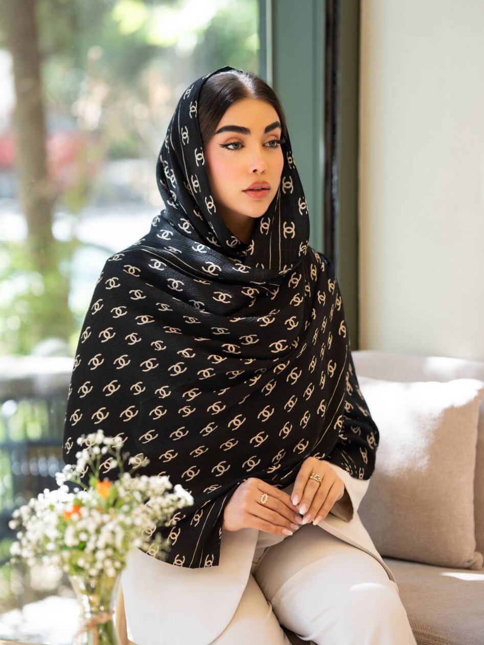 IMG_20260719_171256_767 شال چاپ خیس مشکی پلیسه - Image 1
