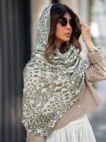 شال طرح گل پلیسه